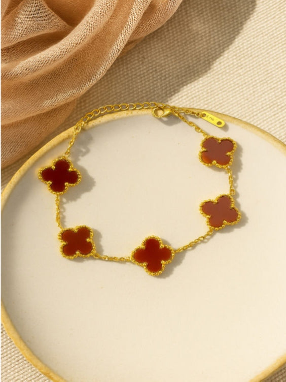 ✨ The "Aura of Luck" Red Clover Bracelet – A Timeless Promise in Gold & Ruby Red 🍀❤️